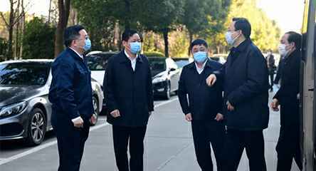 省委常委、苏州市委书记蓝绍敏来到昆明袁浩农产品电商有限公司调研